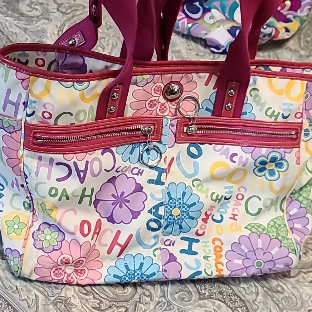 Coach diaper bag - Picture 2 of 4